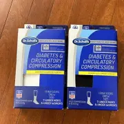 Dr. Scholl's Diebetes & Circulatory Compression Crew Socks 2 Pair White Black