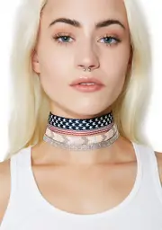 Switch Up Patterned Choker Set