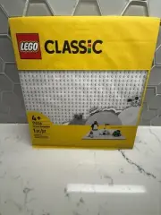 LEGO CLASSIC: White Baseplate (11026)