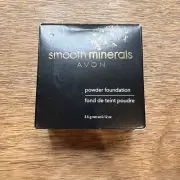 AVON Smooth Minerals Powder Foundation - Bronze M301 - New