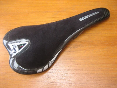 New Selle Italia SLR Teknologika Flow Carbon Fiber Shell/Racing Saddle 125 Grams