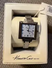 Kenneth Cole Women's KC4647 Classsic Metropolitan Collection Bracelet Watch