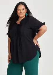 [Taking Shape] Taking Shape Natural Pleat Detail Top Size 16 in Black - Plus Size Women's Clothing Black
