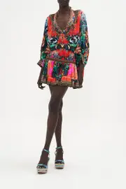 RAGLAN SLEEVE BLOUSE WITH CUFF IN A FLUTTER