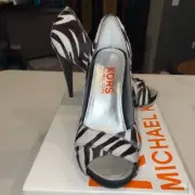 MICHAEL KORS WOMEN WILEY ZEBRA OPEN TOE PUMP SZ 6.5