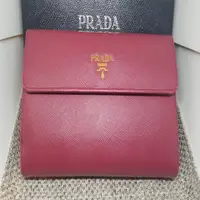 在飛比找PopChill優惠-[二手] Prada 桃紅色防刮牛皮長夾