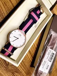 在飛比找Yahoo!奇摩拍賣優惠-台灣24小時內發貨 全新daniel wellington 