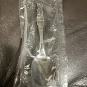Straight Handle Baby Spoon Peter Rabbit (Stainless) by Oneida Silver