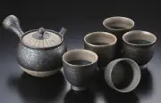 Tokoname-yaki teapotTokoname-yaki tea set with Tokoname-style strai From Japan