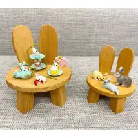 在飛比找蝦皮購物優惠-日本買回。全新木製兔耳朵造型小椅子擺飾、家飾品（小）