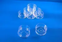 在飛比找Yahoo!奇摩拍賣優惠-蠟材館~蠟燭材料專賣:圓形蠟燭座 強化耐熱塑膠 透明殼 取代