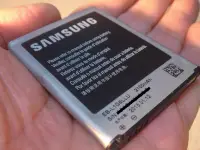 在飛比找Yahoo!奇摩拍賣優惠-三星 Galaxy S3 原廠電池 Samsung i930