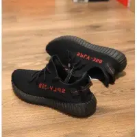 在飛比找Yahoo!奇摩拍賣優惠-【正品】ADIDAS Yeezy 350 v2 us9.5 