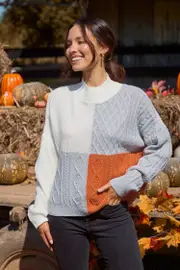 Cupshe Colorblock Cable Knit Long Sleeve Turtleneck Sweater - Light Grey,L