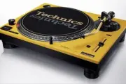 Technics New Rare 50th Anniversary Limited Edition SL-1200 M7L Yellow