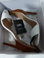 Wittner Heels size 40/9 BNIB