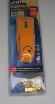 Zircon StudSensor Pro25 Stud Finder & Picture Hanging Kit w/ Assorted Hooks NEW