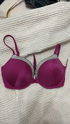 Victoria's Secret Berry Blush 34DD Very Sexy Shine Push-Up Bikini Top New