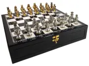 Medieval Times Crusades Busts GOLD SILVER Chess Set Black & White Storage Board