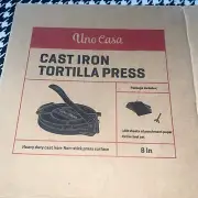 Uno Casa Cast Iron Tortilla Press 8 Inch with Cast Iron Skillet for Tortilla