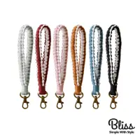 在飛比找momo購物網優惠-【Bliss BKK】雙色編織手腕帶吊飾 包包搭配首選(6色