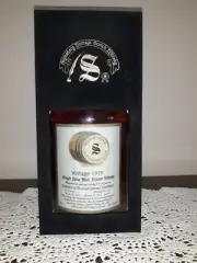 Bunnahabhain Single Malt whisky. 18yo. 55.6% ABV 1979 Signatory Single Cask