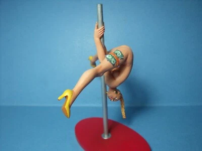 1/18 FIGURE GIRL ODILE VROOM PAINTED FOR AUTOART MINICHAMPS KK SCALE