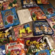 5 UNOPENED PACKS of GOGOS CRAZY BONES New and Sealed