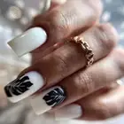Manicure Press on Nails Fake Nials Flower Long Square Banana Leaf False Nails