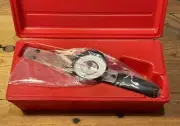 New PROTO 6113J 3/8" DRIVE TORQUE WRENCH , 0-50 FT. LBS. USA w/Case & Paperwork