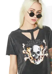 [Nana Judy] Whitechapel Tee