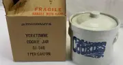 Pfaltzgraff Yorktowne Stoneware Cookie Jar #07-540 New in Original Box - Awesome