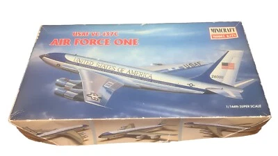 Boeing USAF VC-137C Air Force One Minicraft Model Kits~1/144th Super Scale
