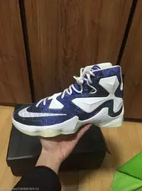 在飛比找Yahoo!奇摩拍賣優惠-NIKE Lebron13LBJ13 銀河ID訂制鞋底夜光稀