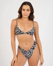 [Billabong] Billabong Women's La Isla Charlie Fixed Triangle Bikini Top in Black Pebble Size 6 6 Black Pebble