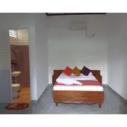 Leo's Home Stay