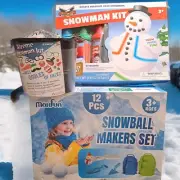 Outdoor Snowman Kits And Snow Ball Makers Set New