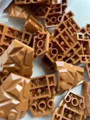 LEGO -NEW-#64867-MEDIUM NOUGAT- WEDGE 4 x 4 FRACTURED POLYGON TOP- 10 PIECES