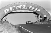 Lorenzo Bandini Jean Guichet SpA Ferrari SEFAC Ferrari 330 P3 1966 Old Photo 17