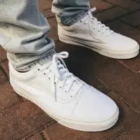 在飛比找蝦皮購物優惠-正品代購經典Vans old skool 純白 素面 潮流 