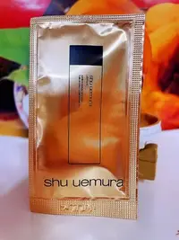 在飛比找Yahoo!奇摩拍賣優惠-SHU UEMURA 植村秀全能奇蹟金萃精華水 3ml 片狀