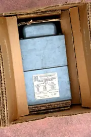 Square D IS1F Dry Type Low Voltage General Purpose 1 KVA Type S Transformer NEW