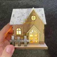 在飛比找樂天市場購物網優惠-發光小木屋木質房子木頭迷你別墅模型桌面擺件創意小夜燈臥室裝飾