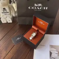 在飛比找Yahoo!奇摩拍賣優惠-現貨COACH 手鐲款 方形鋼帶 浮雕C logo石英手錶 