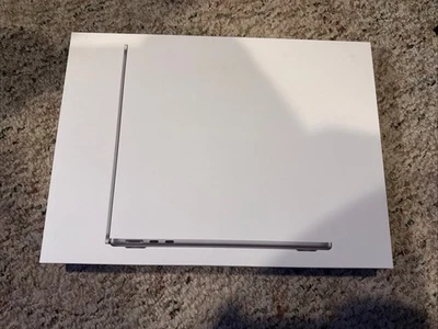 2024 Apple MacBook Air 13-inch M3 Chip 24GB RAM 512GB SSD Space Gray MC8M4LL/A