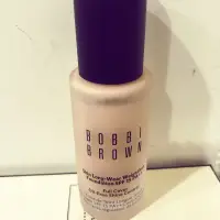 在飛比找蝦皮購物優惠-BOBBI BROWN 持久無痕輕感粉底