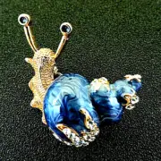 Adorable Rhinestone SNAIL Shell Goldtone Navy Blue SWIRL Enamel Brooch