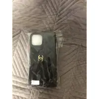 在飛比找蝦皮購物優惠-Chanel iPhone 11pro背帶手機殼