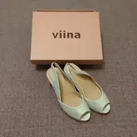 在飛比找蝦皮購物優惠-全新 Viina 專櫃 夏日必備 原價2490 銀白 草編 