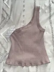 Urban Outfitters PINK Mauve Ribbed Knit One Shoulder Crop Top size M New W/ Tags